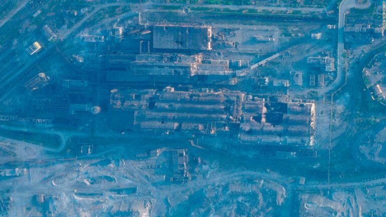 Mariupol mayor says contact has been lost with Ukrainian forces in Azovstal plant as heavy fighting continues