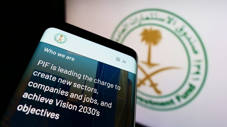 Saudi sovereign wealth fund considers new hydrogen company; developing 70% of vision 2030 renewable target