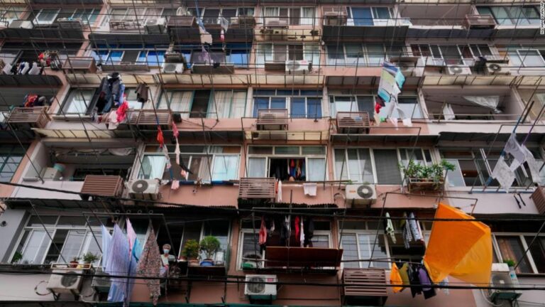 Shanghai neighborhoods return to lockdown a day after restrictions eased