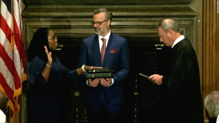 Watch Ketanji Brown Jackson get sworn in