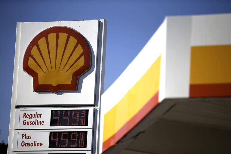 Britain approves plans for new Shell North Sea gas field