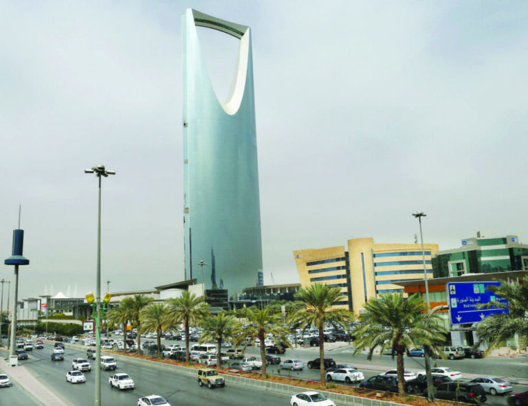 Electromin electrifies EV ecosystem; opens 100 charging stations