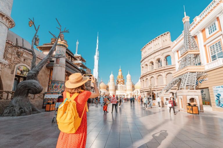 World tourism gradually recovers amid global uncertainty