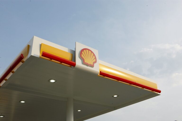 Shell lures Texans with green power from new US retail business
