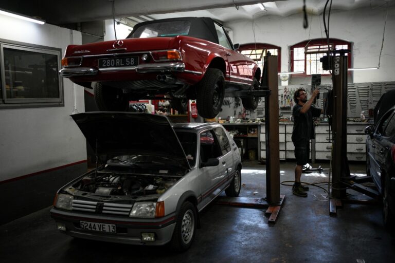 EU lawmakers back ban on new fossil fuel cars from 2035