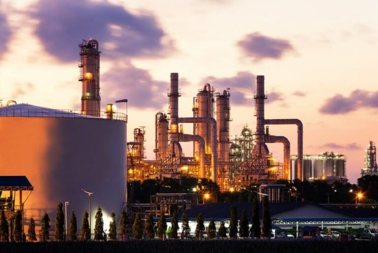 US oil lobby pushes government to roll back fossil fuel curbs