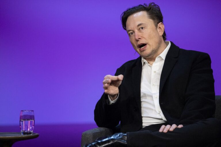 Elon Musk’s $44bn Twitter deal gets board endorsement