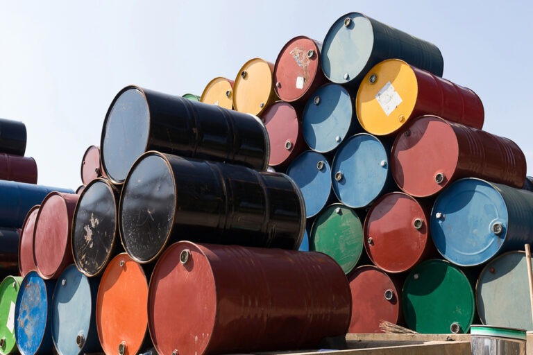 Oil trades sideways on fears of slower demand, supply uncertainty