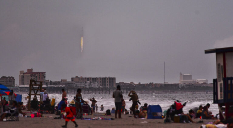 SpaceX’s Starlink Internet gets US regulator’s nod for use with ships, boats, planes