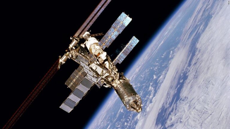 Russia space agency to withdraw from ISS project