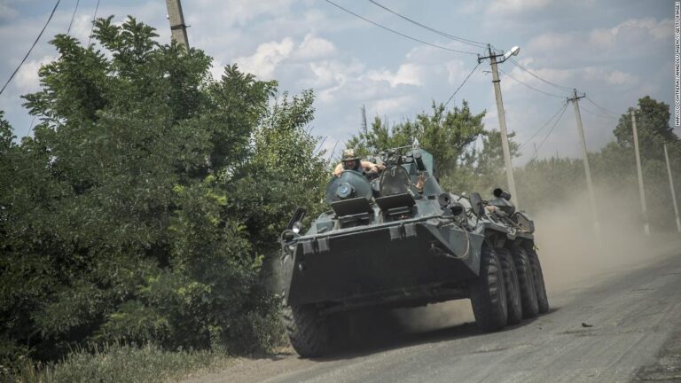 Residents in Donetsk urged to evacuate as fighting in eastern Ukraine rages