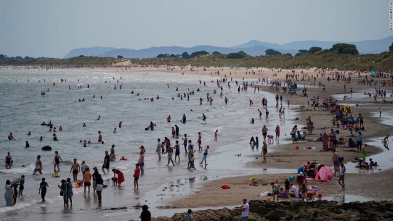 Ireland records its highest temperature in over a century