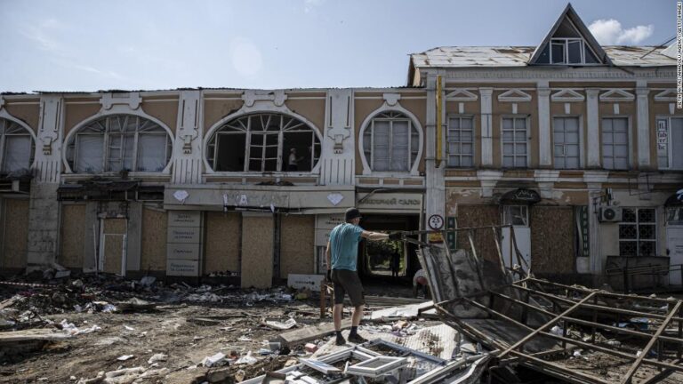 Ukraine: ‘Entire territory of Donetsk’ under fire