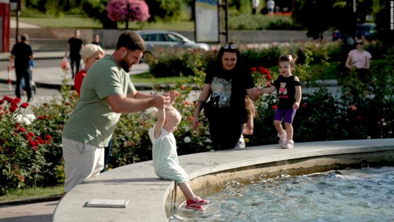 Ballet, busking and bathing: Ukrainians are defying Russia by embracing ‘normal life’