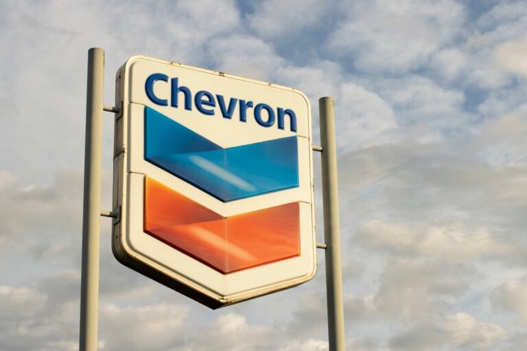 Chevron posts record profit on surging prices, lifts buyback guidance