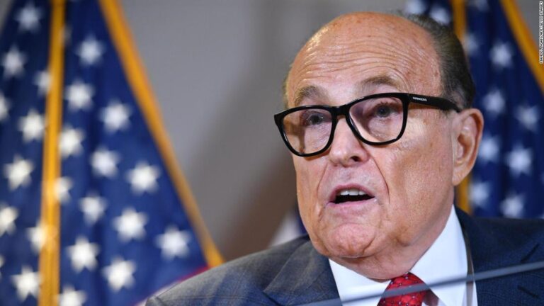 Former prosecutor analyzes why Giuliani was informed he’s a target of election probe