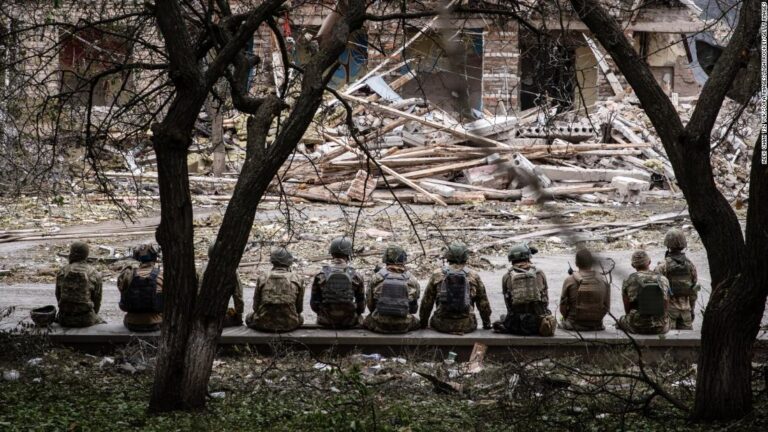 US believes counteroffensive will include combination of air and ground operations