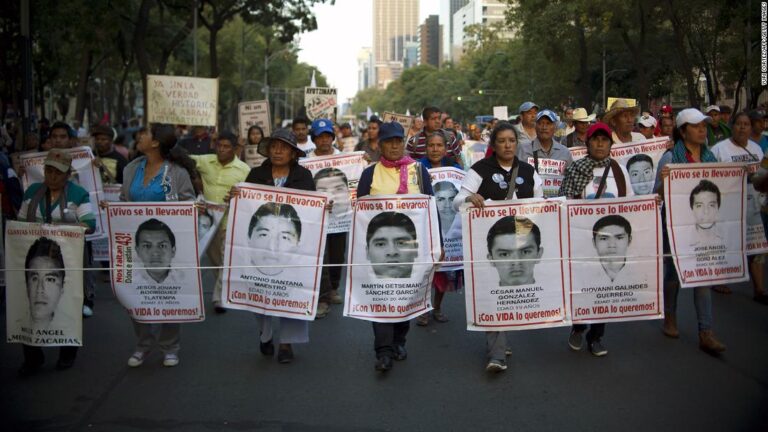 Mexican court issues 83 arrest warrants related to the disappearance of 43 students