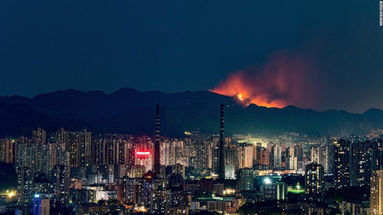 Wildfires rage as Chinese city suffers record heat wave