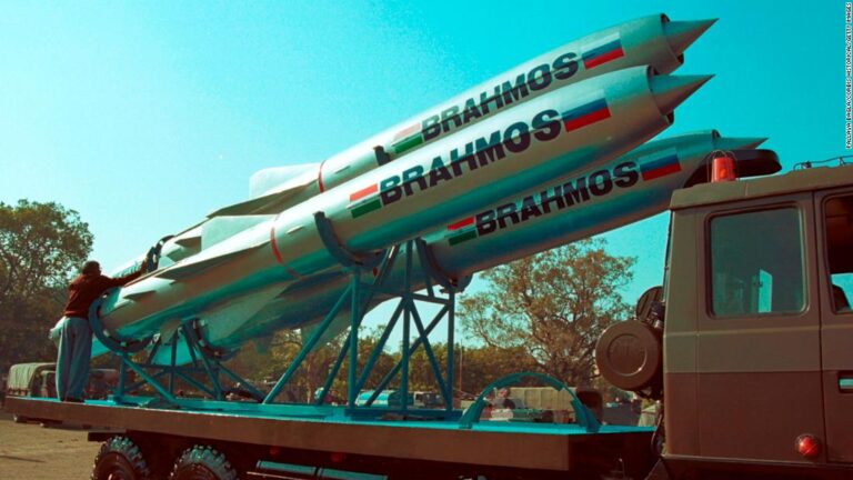 India fires three officers for accidentally launching missile into Pakistan