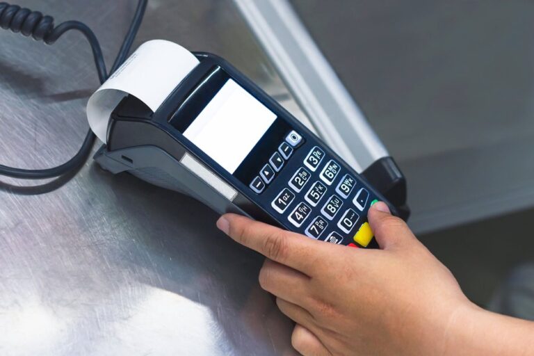 SAMA launches point-of-sale service between Saudi Arabia and Qatar
