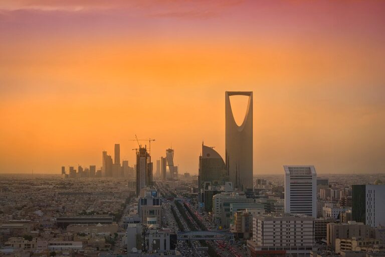 NBI becomes first Iraqi bank to start operations in Saudi Arabia