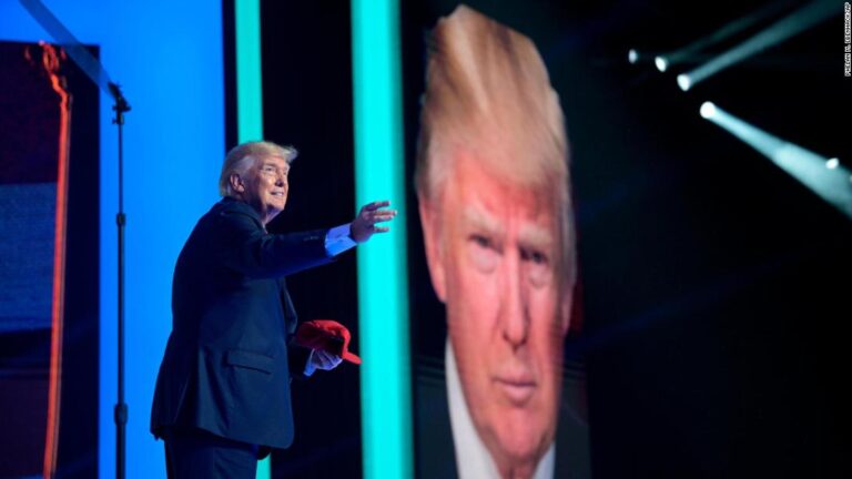 Trump appears to sabotage his own position in fight over FBI search