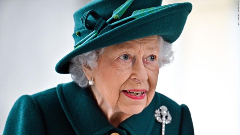 Doctors ‘concerned for the Queen’s health,’ Palace says