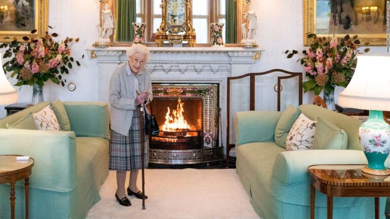 Royal family rush to Queen Elizabeth’s side as she’s placed under ‘medical supervision’