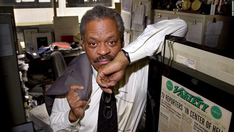 CNN anchor Bernard Shaw dead at 82