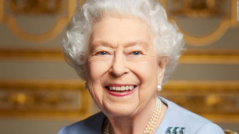 Previously unseen photo of smiling Queen revealed ahead of state funeral