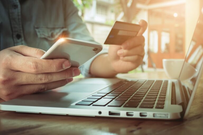 Online stores issued with improvement initiatives by Saudi government