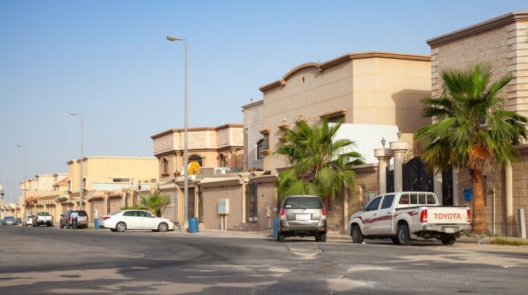 Saudi Sakani program offers close to 3,000 free lands for 8 housing schemes