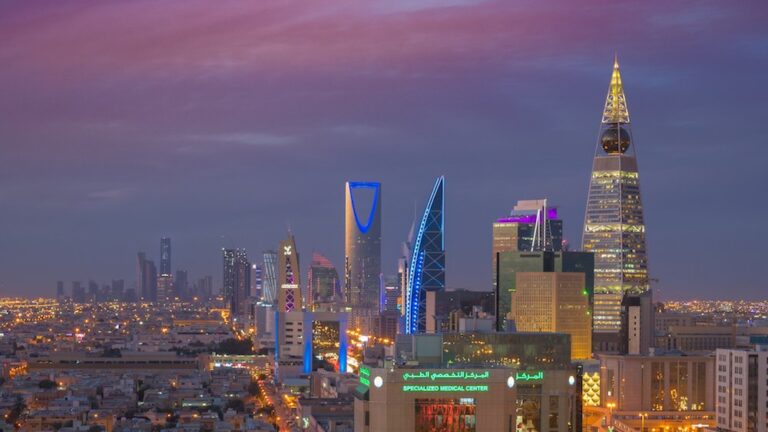 Saudi budget surplus is calculated on $76 for brent price