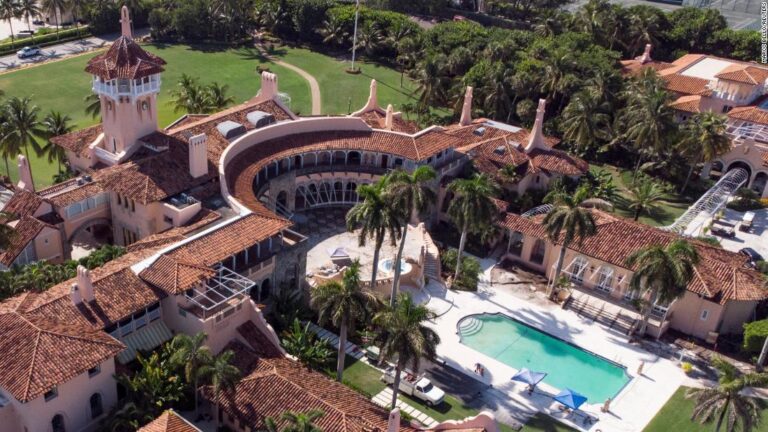 Trump lawyers and DOJ are in a sealed court hearing related to Mar-a-Lago investigation Thursday