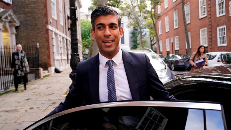 Rishi Sunak: The super-rich former banker who will be the first person of color to lead Britain