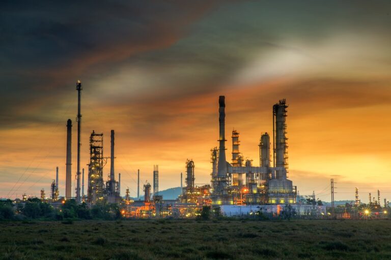 Oil Updates — Crude edges down; Kuwait’s Mina Al-Ahmadi oil refinery malfunctioned