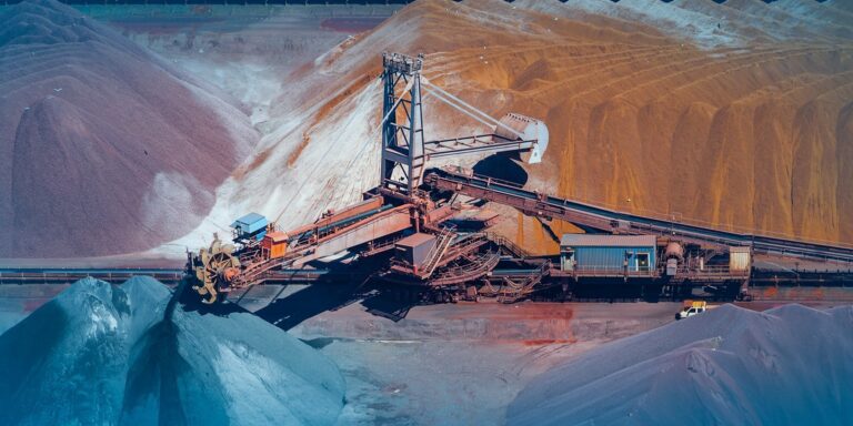 Saudi Arabia issues 52 new mining licenses in August