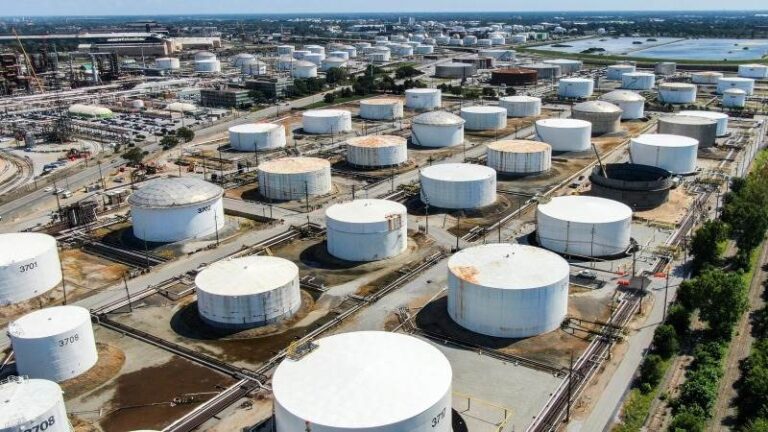 US to release oil reserves as Biden tackles high gas prices