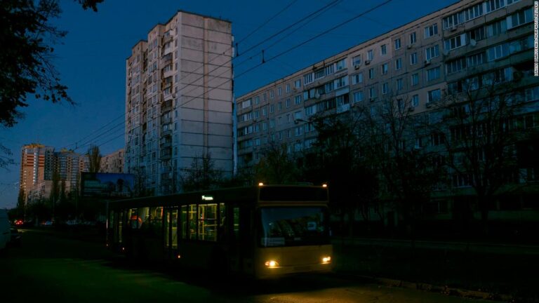 Nearly half a million Kyiv homes are without electricity, says Mayor Vitali Klitschko